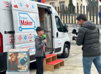 Arredor de 400 nenos e nenas dos colexios amesáns participaron no Roteiro Maker que conmemora o Día da Muller e a Nena na Ciencia