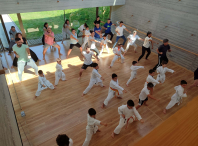 A escola de karate Dokkodo pechou o curso co evento “Karate en Familia”