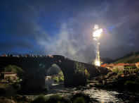 As “Noites en Vela” da Ponte Maceira volven iluminar o límite municipal entre Ames e Negreira