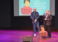 Ames homenaxea a Rosalía de Castro nunha gala protagonizada polo alumnado dos centros educativos 