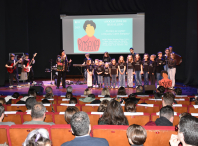 Ames homenaxea a Rosalía de Castro nunha gala protagonizada polo alumnado dos centros educativos 