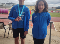 Pablo Cariñena e  Breixo Otero, do club de atletismo MillaRaio, gañan a medalla de bronce en lanzamento de disco nas categorías sub20 e sub16