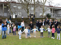 A comunidade educativa amesá reafírmase na activación do Modo Galego cantando e bailando