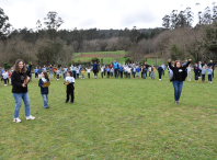 A comunidade educativa amesá reafírmase na activación do Modo Galego cantando e bailando